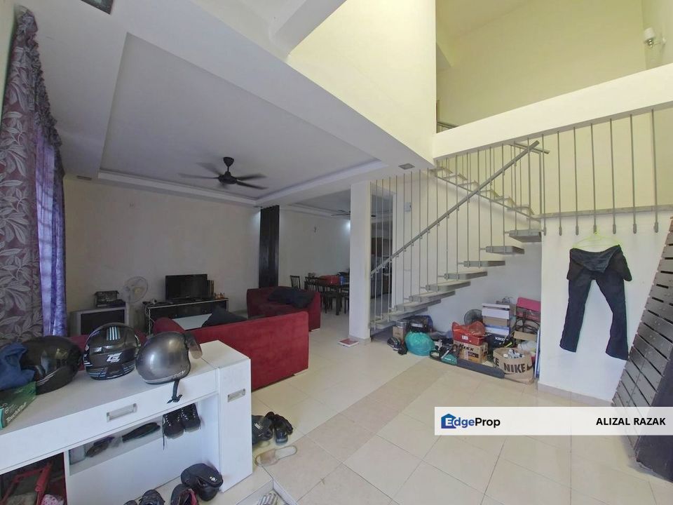 Double Storey Superlink 24x75 For Sale @ Desiran Timur Enstek, Bandar Baru Enstek Nilai [Facing Open, Renovated], Negeri Sembilan, Seremban