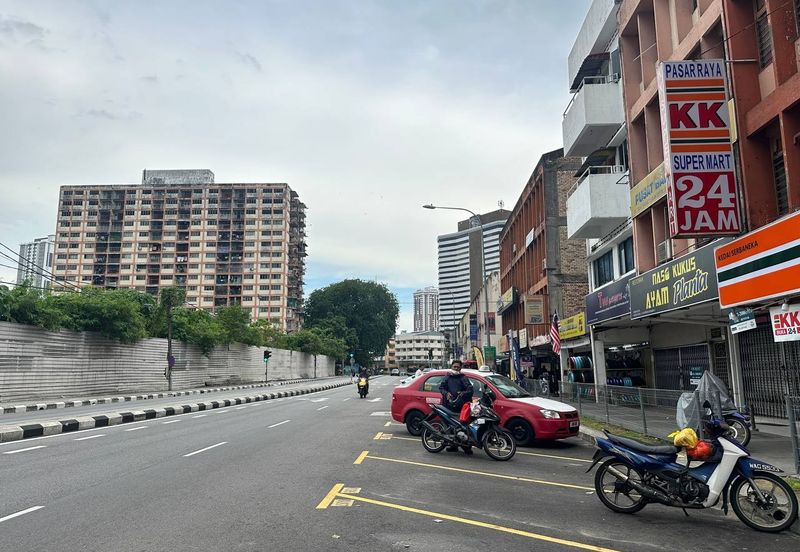 Jalan Sentul