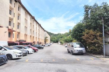 Seri Trompet Apartment