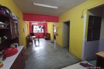 Aman Putra Apartment