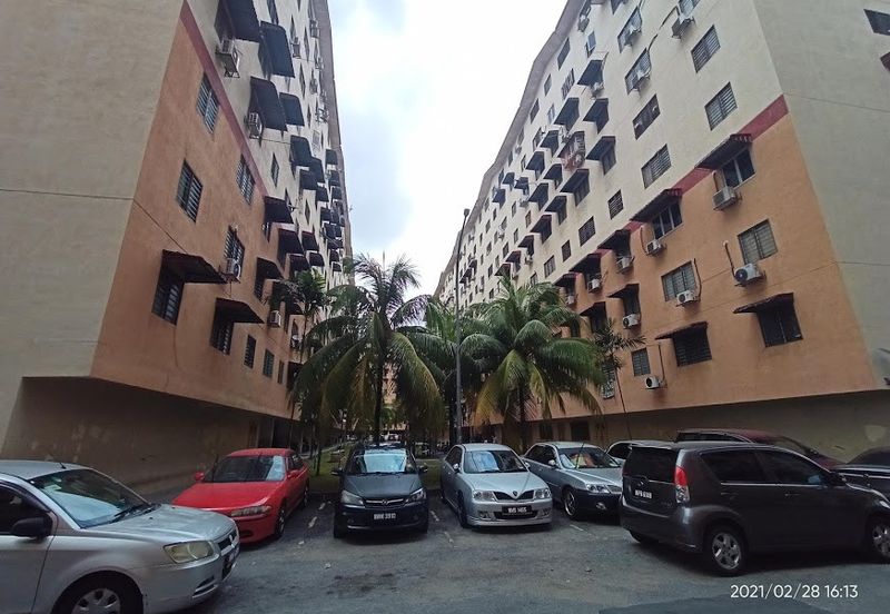 Aman Putra Apartment