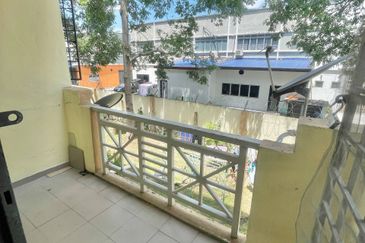 Apartment Cempakapuri