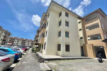 Apartment Cempakapuri