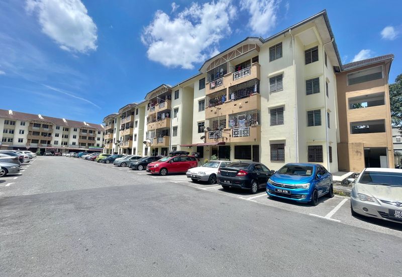 Apartment Cempakapuri