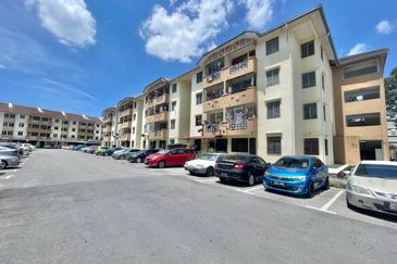 Apartment Cempakapuri