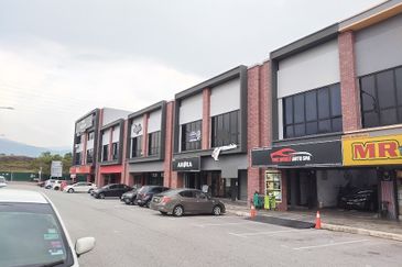 Baris Place @ Setia Mayuri