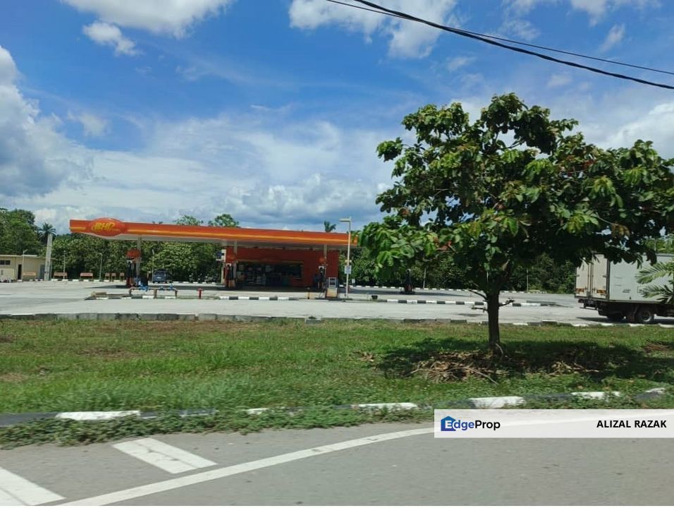 Tanah 6 ekar TEPI JALAN untuk dijual @ Serting Ulu, Jempol, Negeri Sembilan - keliling tanah zoning industri dan perumahan, Negeri Sembilan, Jempol