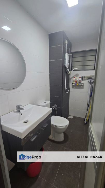 Oasis 2 Residence For Sale @ Mutiara Heights Kajang [Freehold, Below Value, Renovated] - 2 parking, Good Condition, Selangor, Kajang