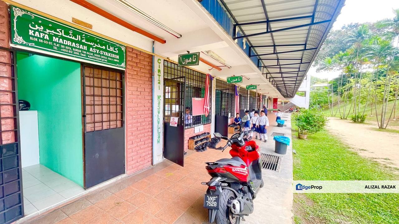 Flat Sri Kota For Sale @ Bandar Tun Razak KL [LRT surau sekolah KAFA bawah rumah], Kuala Lumpur, Bandar Tun Razak
