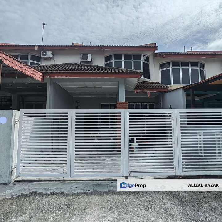 Double Storey Terrace House For Sale [FREEHOLD] @ Seksyen 5 Bandar Rinchinh Semenyih, Selangor, Semenyih