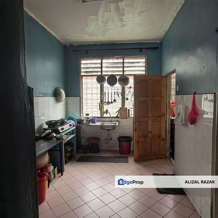 Double Storey Terrace House For Sale [FREEHOLD] @ Seksyen 5 Bandar Rinchinh Semenyih, Selangor, Semenyih