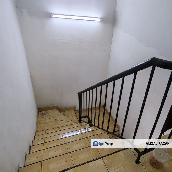 Double Storey Terrace House For Sale [FREEHOLD] @ Seksyen 5 Bandar Rinchinh Semenyih, Selangor, Semenyih