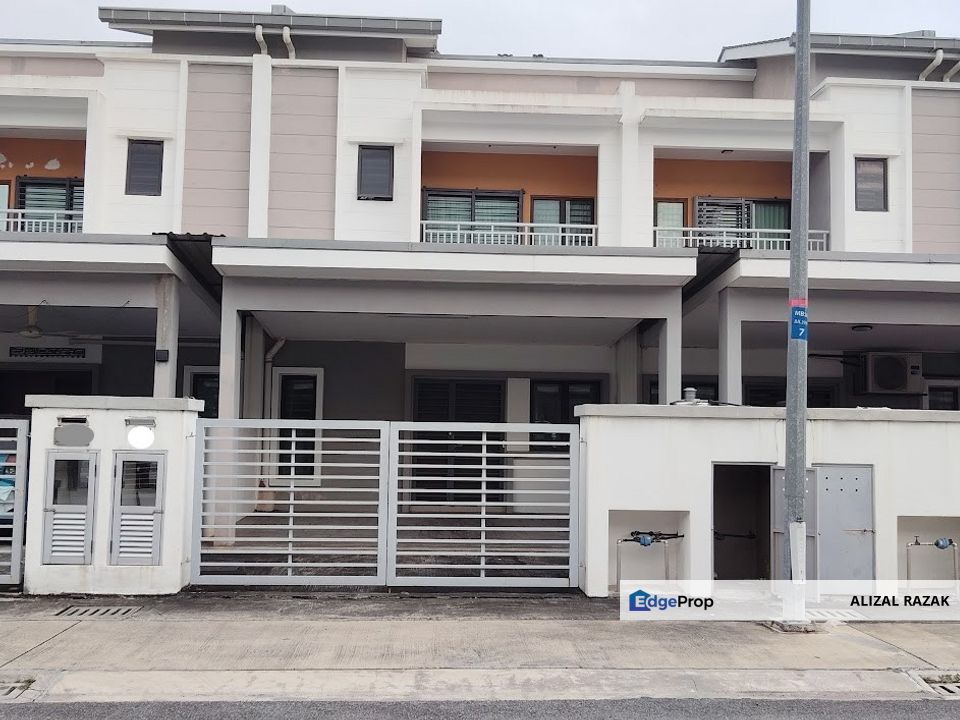 Taman Tulip 4 For Sale @ Kg Lombong, Seksyen 29 Shah Alam [Best Deal, Basic Unit] - Double Storey Terrace House, Selangor, Shah Alam
