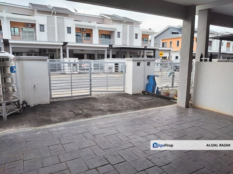 Taman Tulip 4 For Sale @ Kg Lombong, Seksyen 29 Shah Alam [Best Deal, Basic Unit] - Double Storey Terrace House, Selangor, Shah Alam
