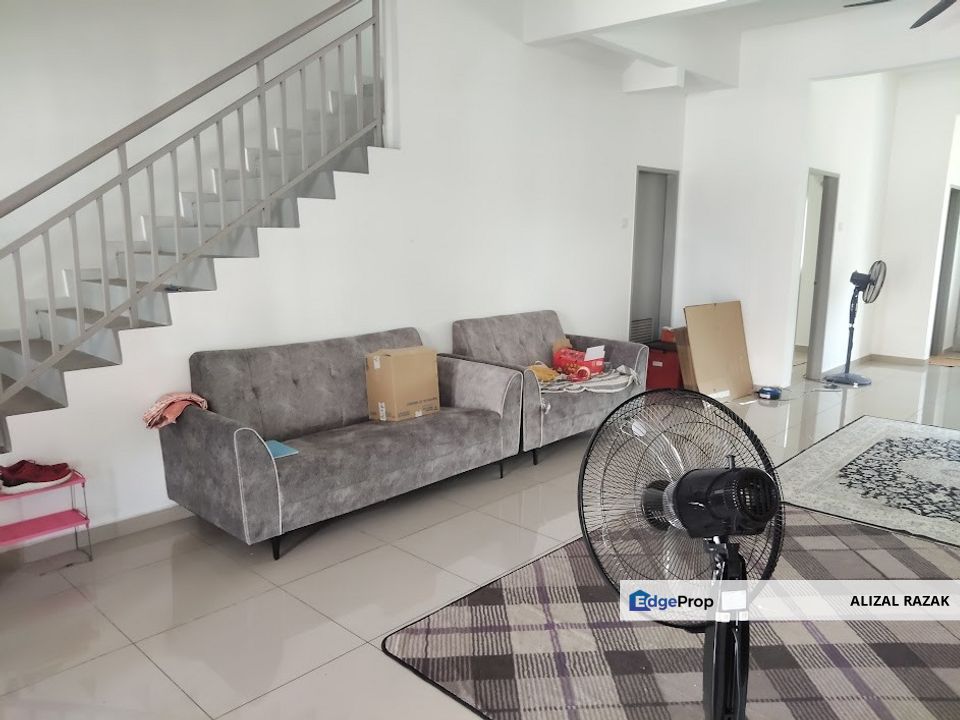 Taman Tulip 4 For Sale @ Kg Lombong, Seksyen 29 Shah Alam [Best Deal, Basic Unit] - Double Storey Terrace House, Selangor, Shah Alam