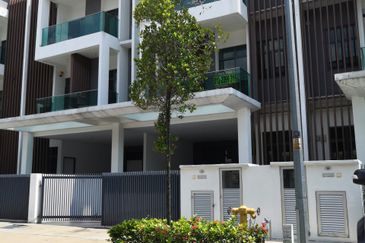 Poolvilla Reflexion Puchong, Near Cyberjaya