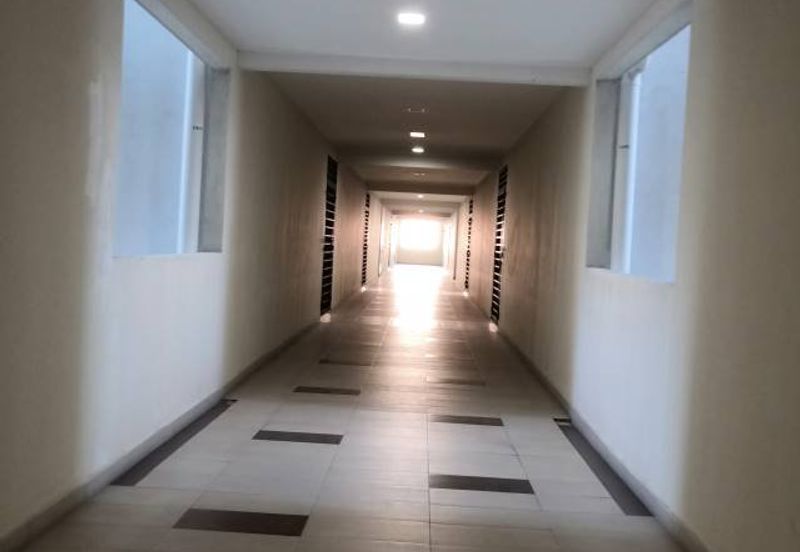 [ VERY BIG 2100sf ] PUCHONG CONDO 4ROOM 4BATH