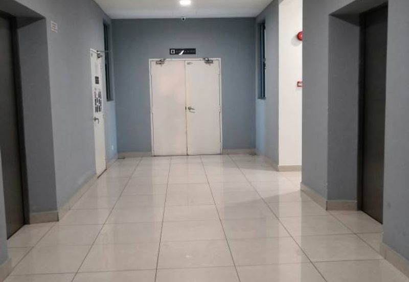 [ VERY BIG 2100sf ] PUCHONG CONDO 4ROOM 4BATH