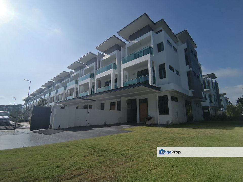 Reflexion Puchong Cyberjaya Corner Superlink For Sale Rm1 780 000 By Christopher Yam Edgeprop My