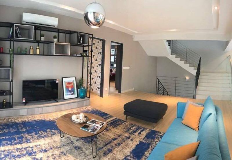 3 Story Bungalow Shah Alam U10 , Shah Alam