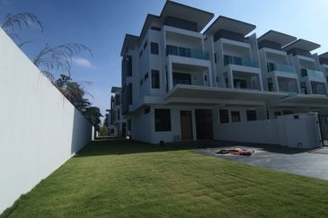 Reflexion Xania Superlink Puchong House, Puchong