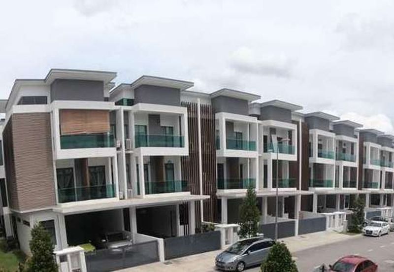 [ 0% Downpayment Promotion Offer ] Selayang 3 storey Superlink House big build up