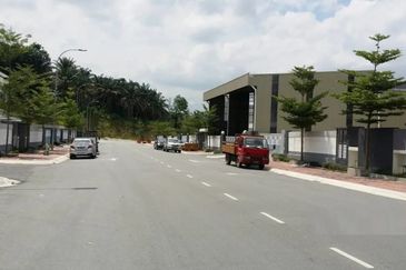 Hightech 6 Semenyih Semi D factory, Hi-tech 6 Semi