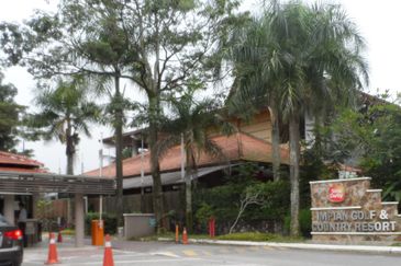 Saujana impian Golf resort Brymwood 2 storey Semi D House, Near Cheras Kajang