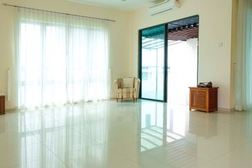 Saujana impian Golf resort Brymwood 2 storey Semi D House, Near Cheras Kajang