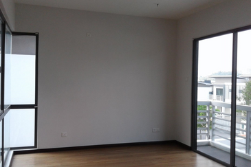 Saujana impian Golf resort Brymwood 2 storey Semi D House, Near Cheras Kajang