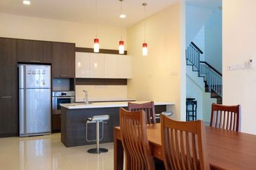 Saujana impian Golf resort Brymwood 2 storey Semi D House, Near Cheras Kajang