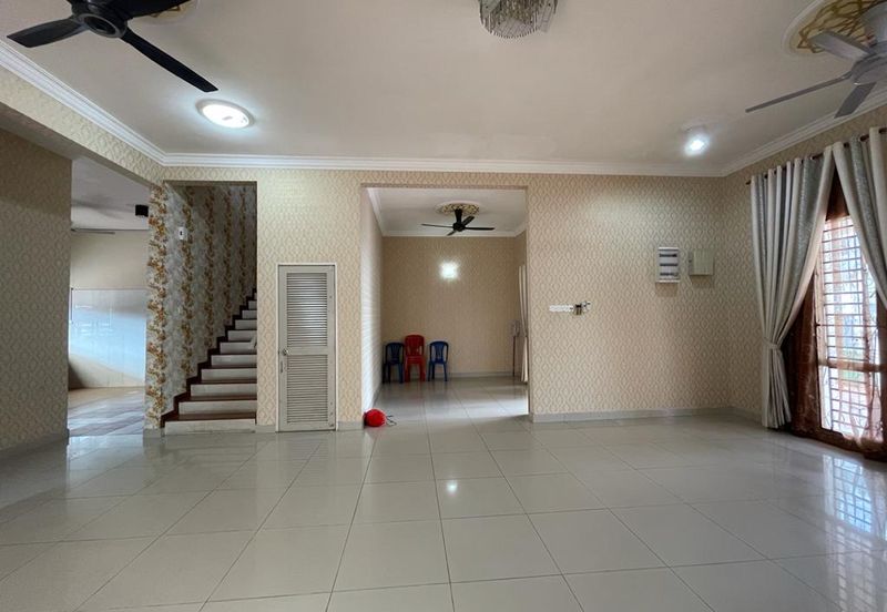 [ 40x75 ] Specious Renovated Saujana impian Semi D