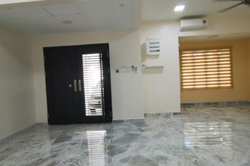 Saujana impian Indah 2 Storey Terrace House 24x75