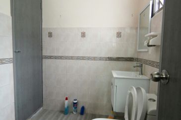 Saujana impian Indah 2 Storey Terrace House 24x75