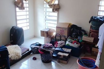 44x49 Big Sized Semi-D, 2713 sq feet, Jln Kemudi, Kerling, Selangor