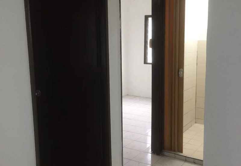 1st Floor 645sqft Pangsapuri Palma (Freehold) Bandar Country Homes
