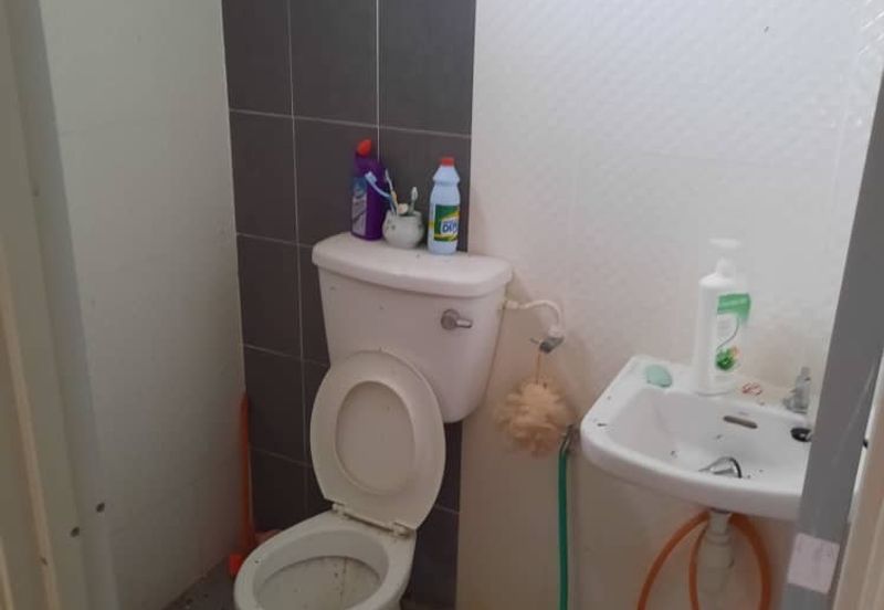 TAMAN CAHAYA KRISTAL