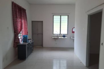 TAMAN CAHAYA KRISTAL