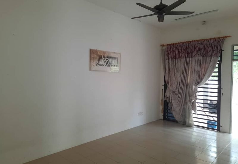 TAMAN CAHAYA KRISTAL