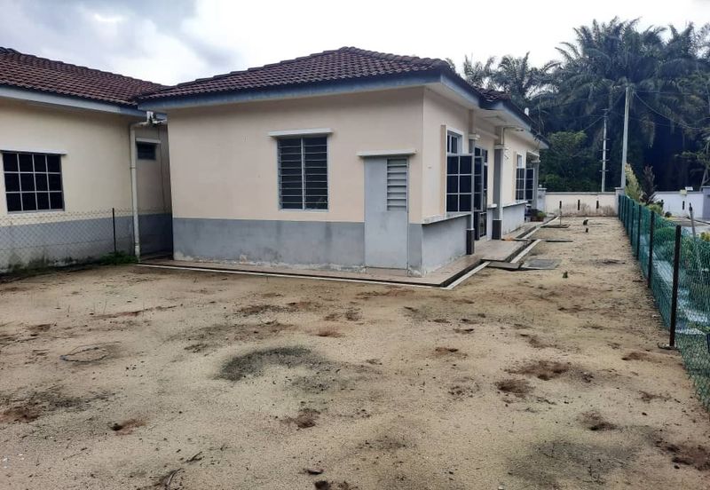 TAMAN CAHAYA KRISTAL