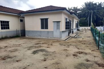 TAMAN CAHAYA KRISTAL