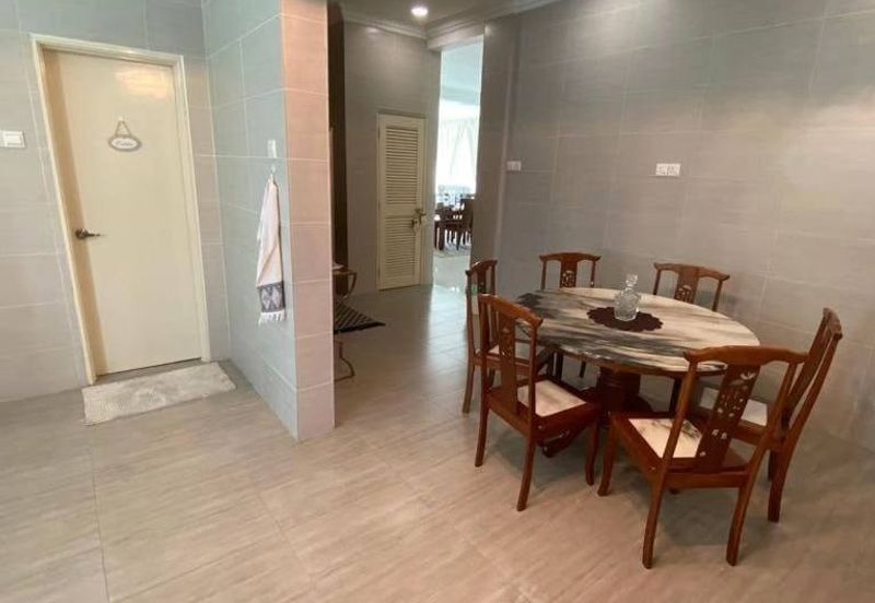 [FULLY FURNISHED] 3 Storey Bungalow @ Avenue 6 Lake Valley Cheras