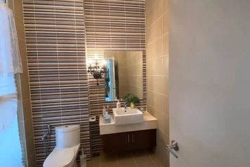 [FULLY FURNISHED] 3 Storey Bungalow @ Avenue 6 Lake Valley Cheras