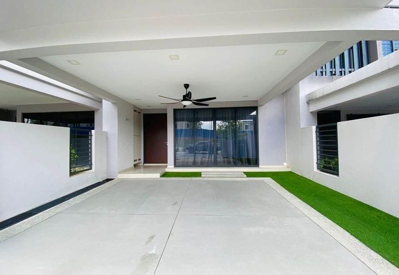 [ Fully Renovated ] Kajang East Terrace House for Sale, Freehold, with Clubhouse facilities