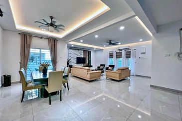 Full Renovated | Jelok Impian Kajang 2 storey Semi D House For Sale