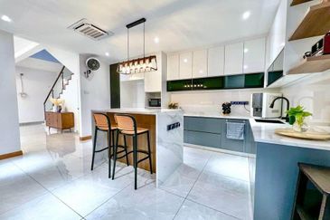 Full Renovated | Jelok Impian Kajang 2 storey Semi D House For Sale