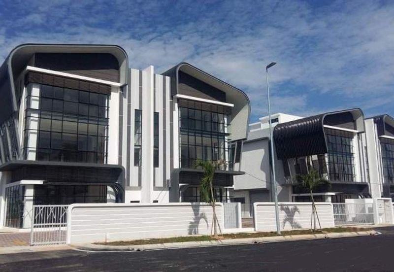 Full Renovate Business Factory @ Sinar Meranti Puchong, 3 Storey Semi D Factory with Cargo Lift