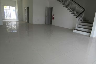 Cybersouth Casaview Terrace House 2 storey 20x70 For Sale