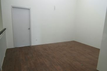 Cybersouth Casaview Terrace House 2 storey 20x70 For Sale