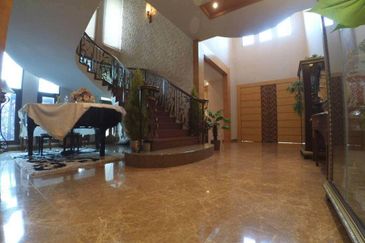 Fully Renovate | Bungalow Perdana Lakeview East Cyberjaya